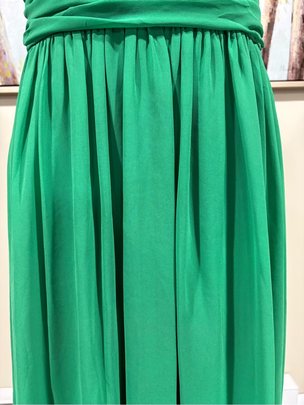 Elegant Emerald Green V-Neck Long Chiffon Maxi Dress - Picture 11 of 13